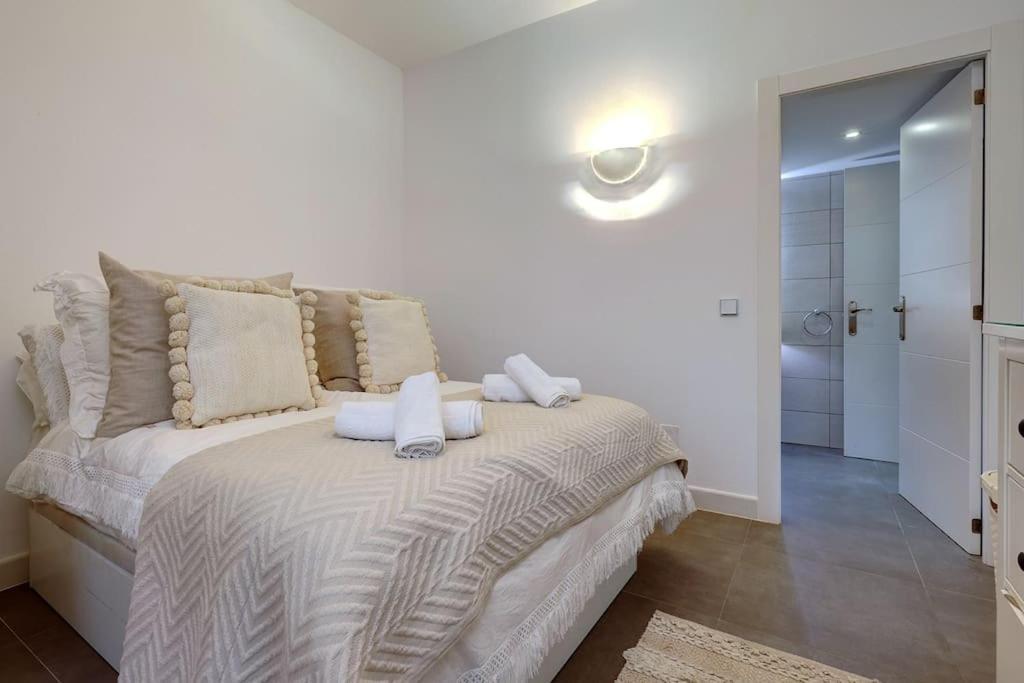 Apartment Beautiful 3 Bedroom Ground Floor - Nueva Andalucia *